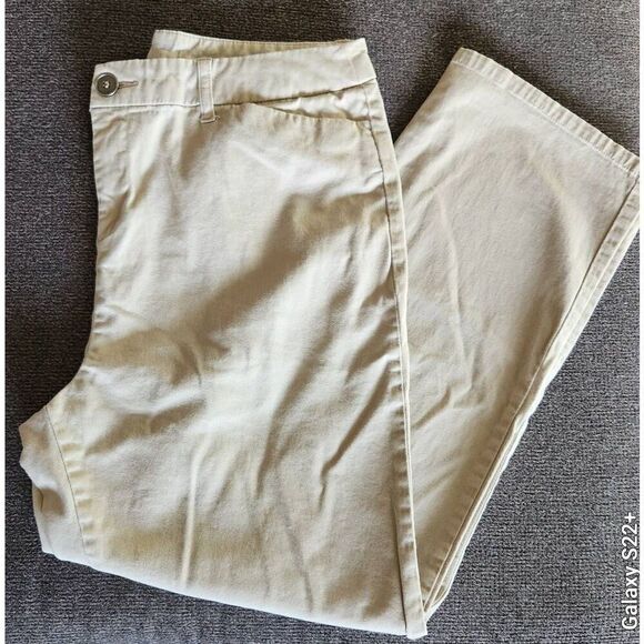 Christopher & Banks Pants - W16  Christopher & Banks classic fit tan pants